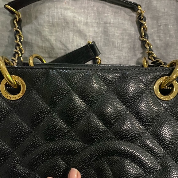 Chanel - Picture 13 of 16